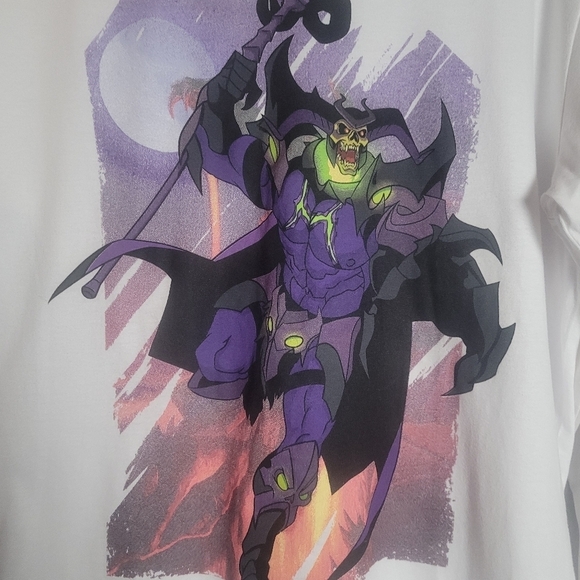 NWT Masters of the Universe Revelation Skeletor White Long Sleeve Shirt Size L - Picture 2 of 9